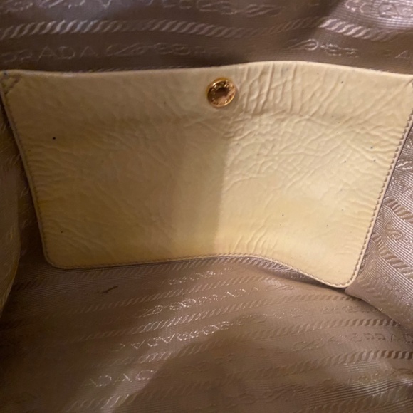 Large Prada travel bag pristine - Picture 9 of 16